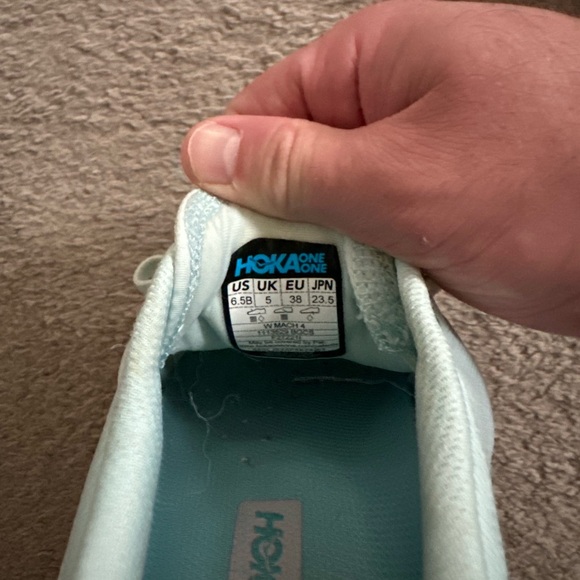 HOKA Women’s Mach 4 shoes great condition. Hardly wore size 6.5. Great support. - Picture 5 of 6